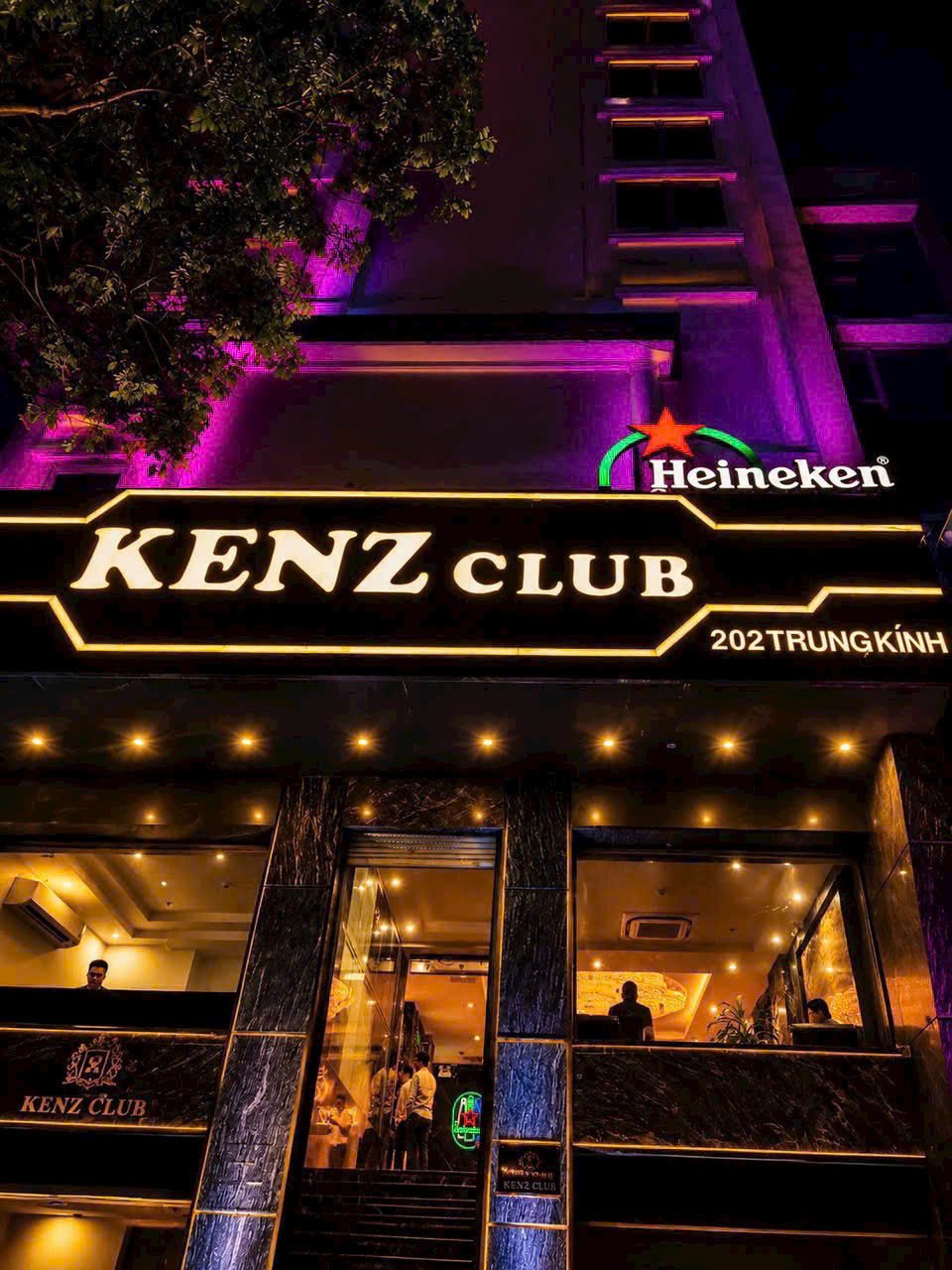 Mặt tiền Karaoke Kenz Club, 202 Trung Kính
